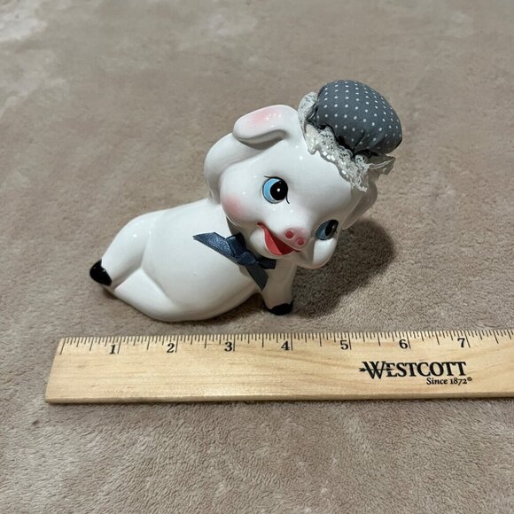 Ceramic Pig Figurine Made In Taiwan. Perfect for pig collector pin cushion ? Sew - Picture 7 of 8
